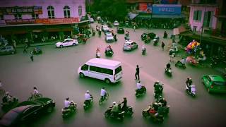 The crazy traffic of Hanoi