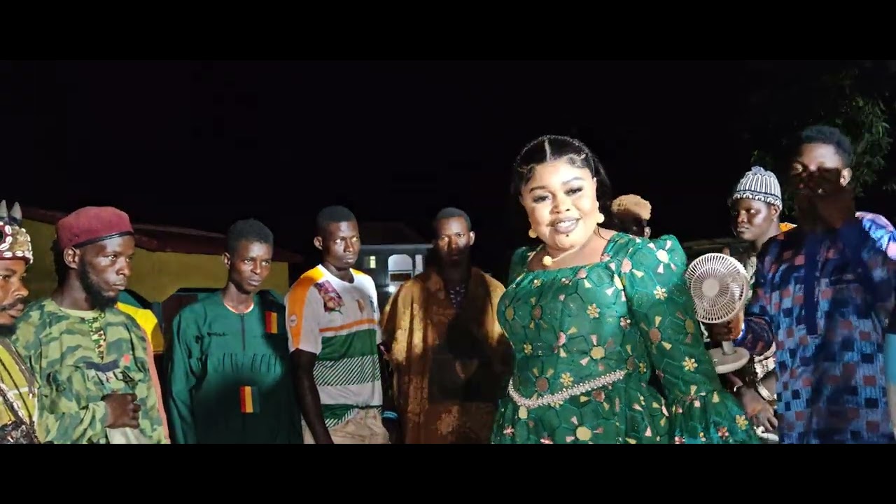 Doussou Ballo vs aux chasseurs de Guinée 