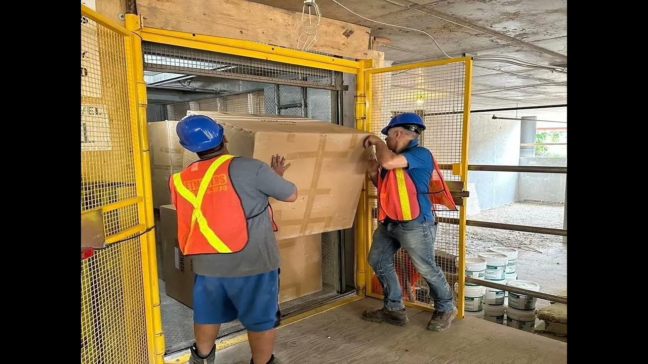 ⁣Get Movers : #1 Moving Company in Scarborough, ON | 647–498–0959