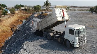 Wheel loaders like the SDLG, dump trucks such as the SACHMAN, and heavy duty machinery KOMATSU D14