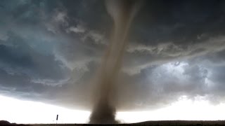 Incredible Close-Range Tornado near Wray, CO - May 7, 2016