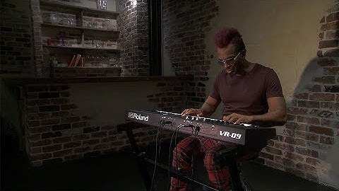 Roland V-Combo VR-09-B Live Performance Keyboard: Vintage Organ Sound Preview