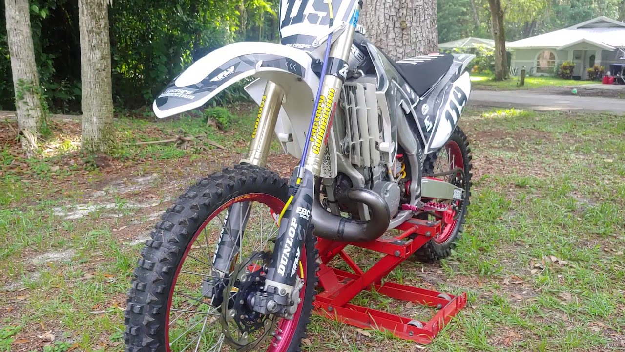 2004 Honda CR250 Pro Circuit Works R304 Shorty Walk Around - YouTube