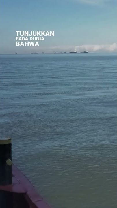 senyumlah syukuri hidupmu tunjukkan pada dunia kalo miskin ya kerja bukan minta minta