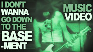 The RAMONES - I Don&#39;t Wanna Go Down To The Basement (Music Video)
