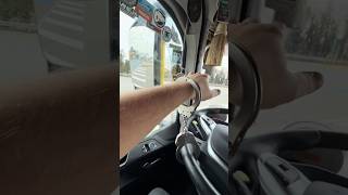 Police handcuffed the truck driver 🚛 #truckdriverjobs #truckers #truckdriving
