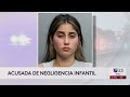 Detienen a madre por cruel lección viral contra sus hijas de 3 y 6 años