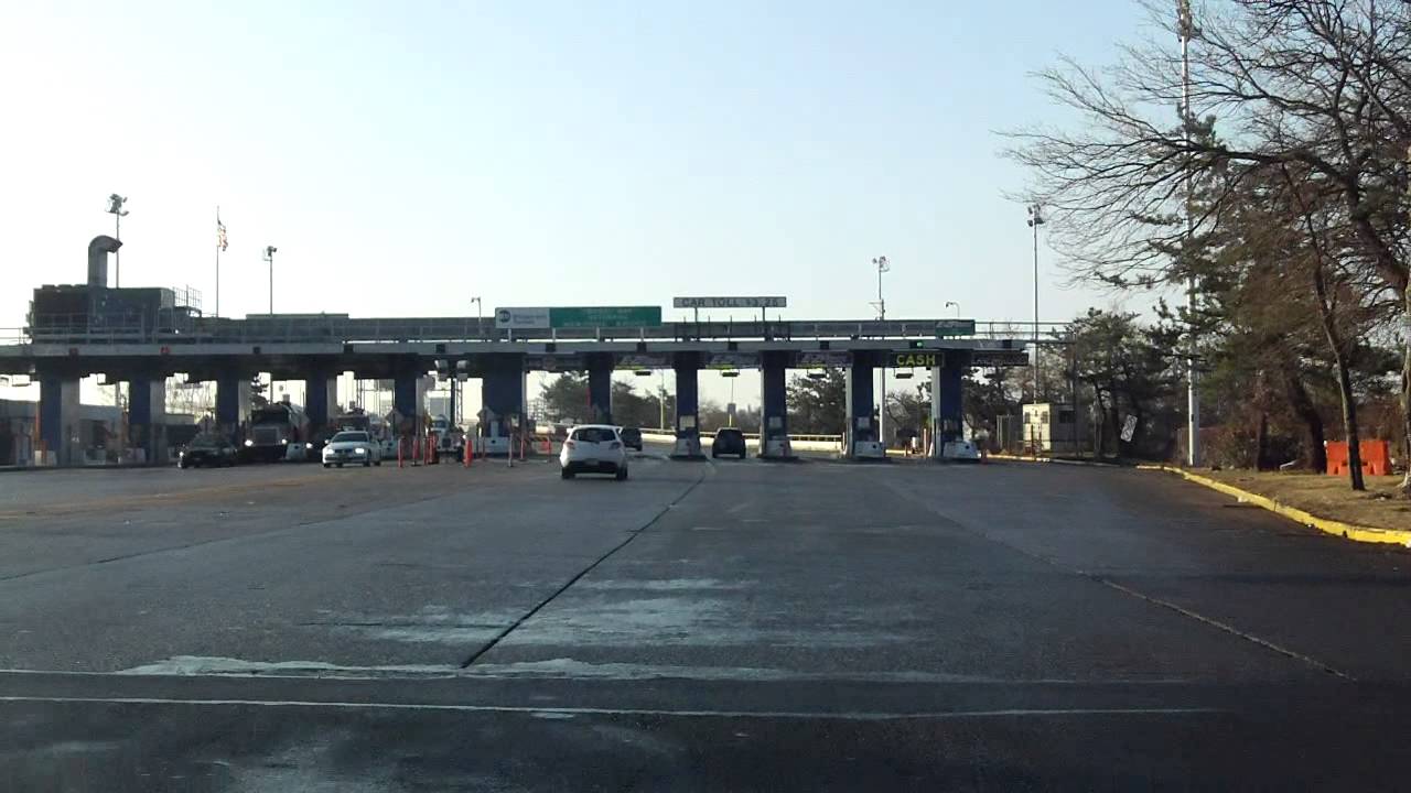 Hurricane Sandy Aftermath: Cross Bay Veterans Memorial Bridge southbound