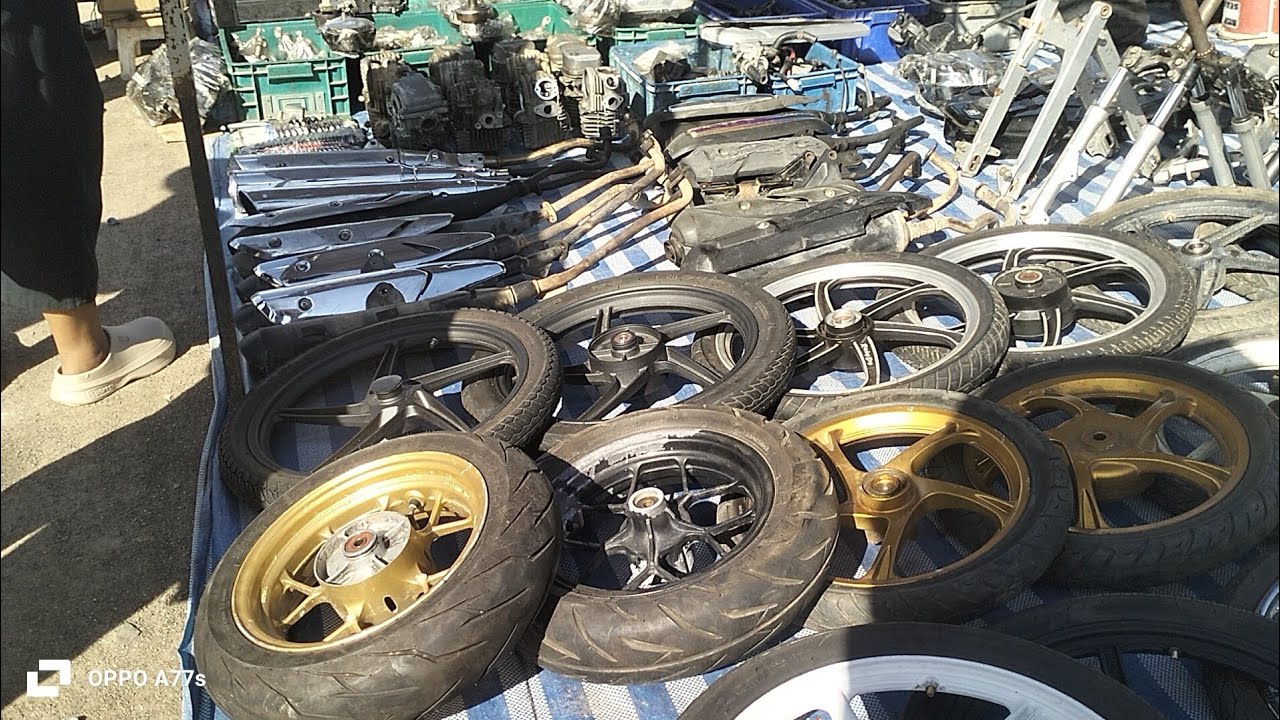 คลองถม ตลาดกลางบางแก้ว 