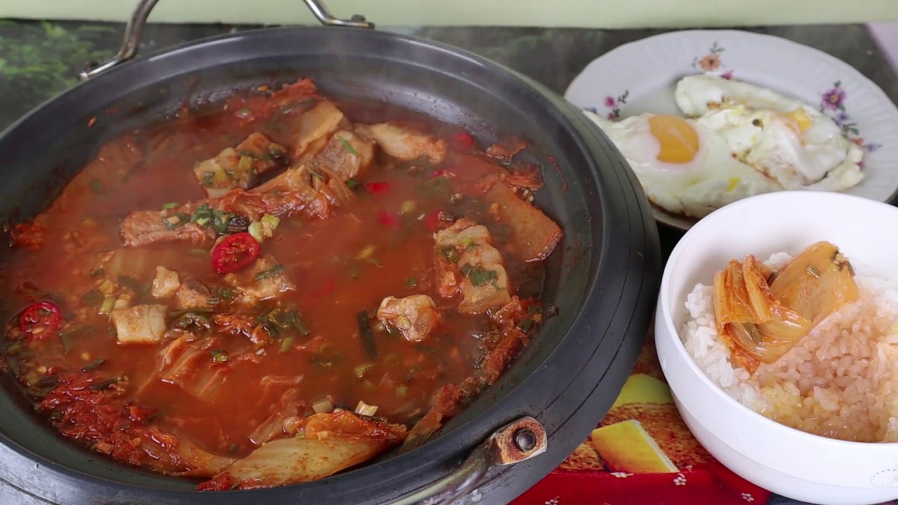 ⁣Кимчи Суп или Кимчитиге Корейская кухня Острый Суп рецепт 김치찌개 Kimchi Stew (Kimchi-jjigae) recipe