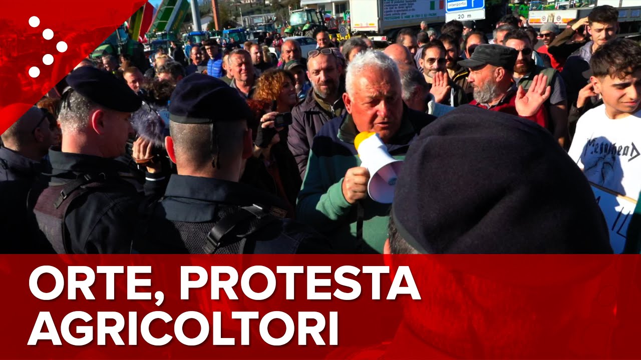 LIVE Orte, protesta agricoltori al casello: diretta video