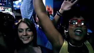 Flo Rida   Wild Ones ft  Sia Official Video 00˸24 4   01˸24 5 bpOR HuHRNs