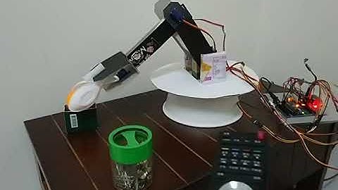 DIY Arduino Robot Arm with TV remote control (Micro Servo ,PCA9685,Cardboard ,Paper Clip )