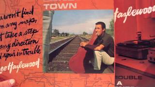 Lee Hazlewood: Trouble Is A Lonesome Town | 2xLP | What&#39;s Inside?