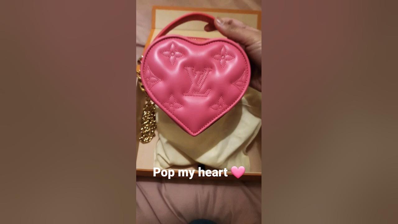 LV Pop my heart bag pink, what fits 😀 : r/Louisvuitton