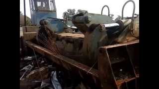 Merc W126 280SE crushed by Taurus Mizer Car Baler