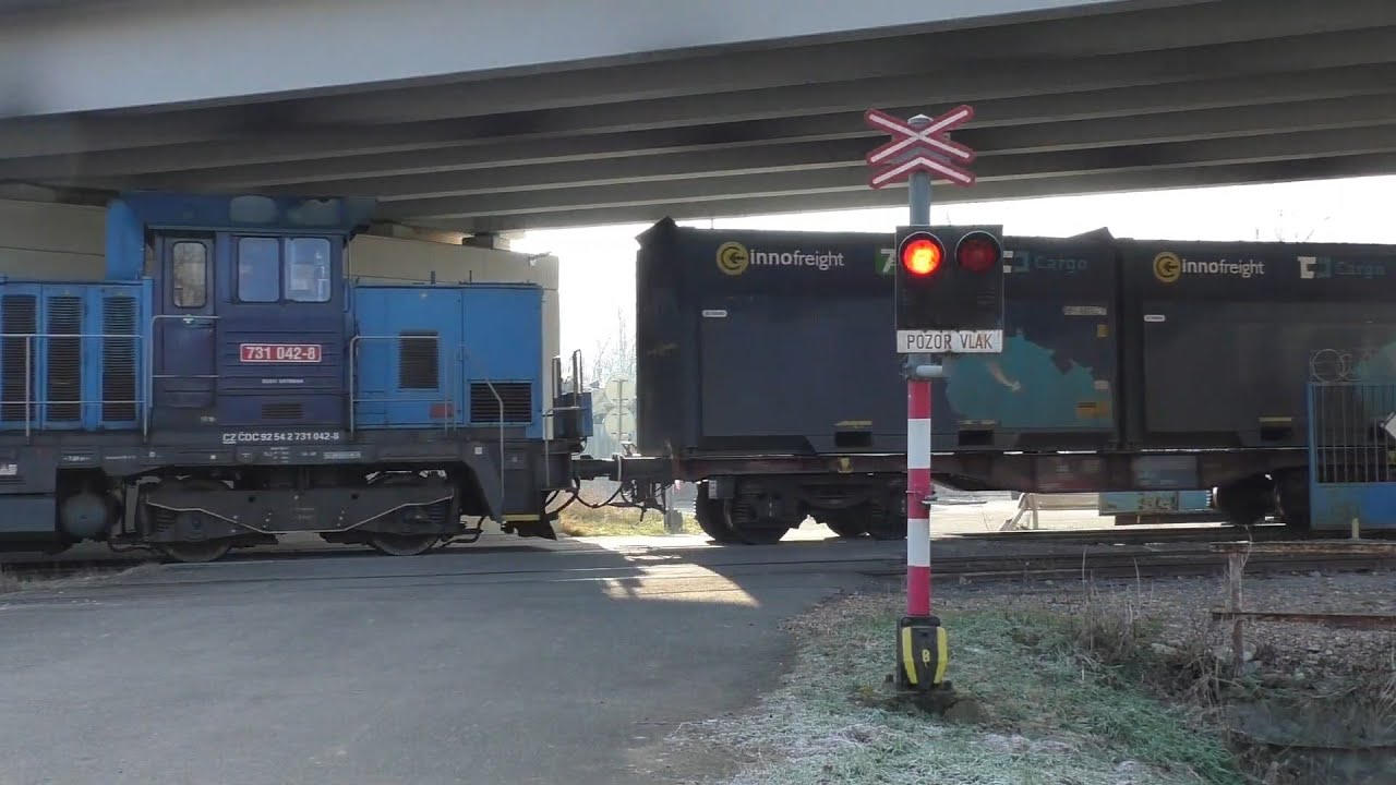Železniční přejezd Řečany nad Labem - Trnávka #2 (vlečka) 5.2. 2025 Czech railroad crossing