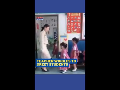 Adorable Video Of Teacher Greeting Her Students In Unique Ways Goes Viral #shorts