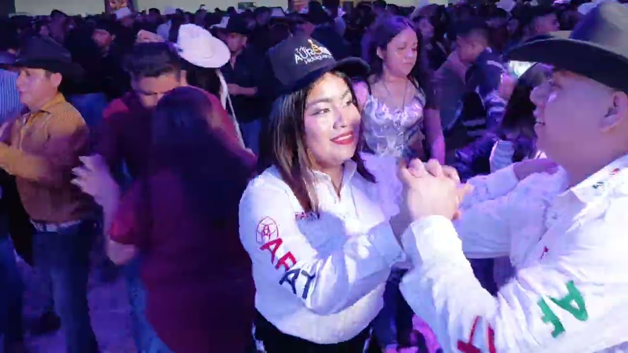 Dedos mágicos en acción salón CTM casa del obrero monterrey n.l 