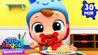 Let's Learn to Eat by Ourselves! | Little Angel | Kids Cartoons and Songs | Moonbug Kids Indonesia