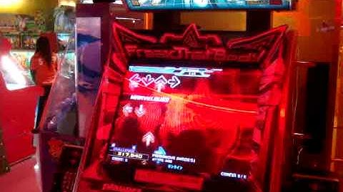 Dr.D plays Paranoia Hades Challenge for DDRSN2