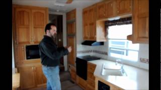 2000 Damon Challenger 32RL Fifth Wheel