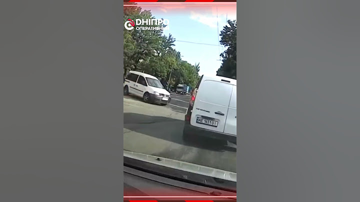 Що відбувається зараз на місці ДТП на проспекті Б.Хмельницького, де Toyota врізалась у вантажівку