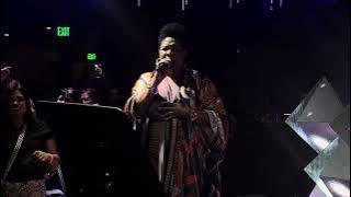 Sybil live “stronger together”