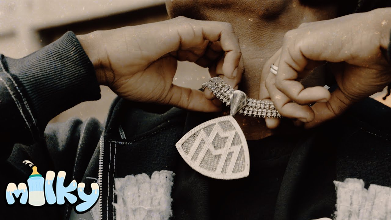 Lil Vic - Don't Fw You (Official Music Video) - YouTube