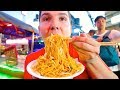 Street Pad Thai Noodle Night Market • Bangkok, Thailand • MUKBANG