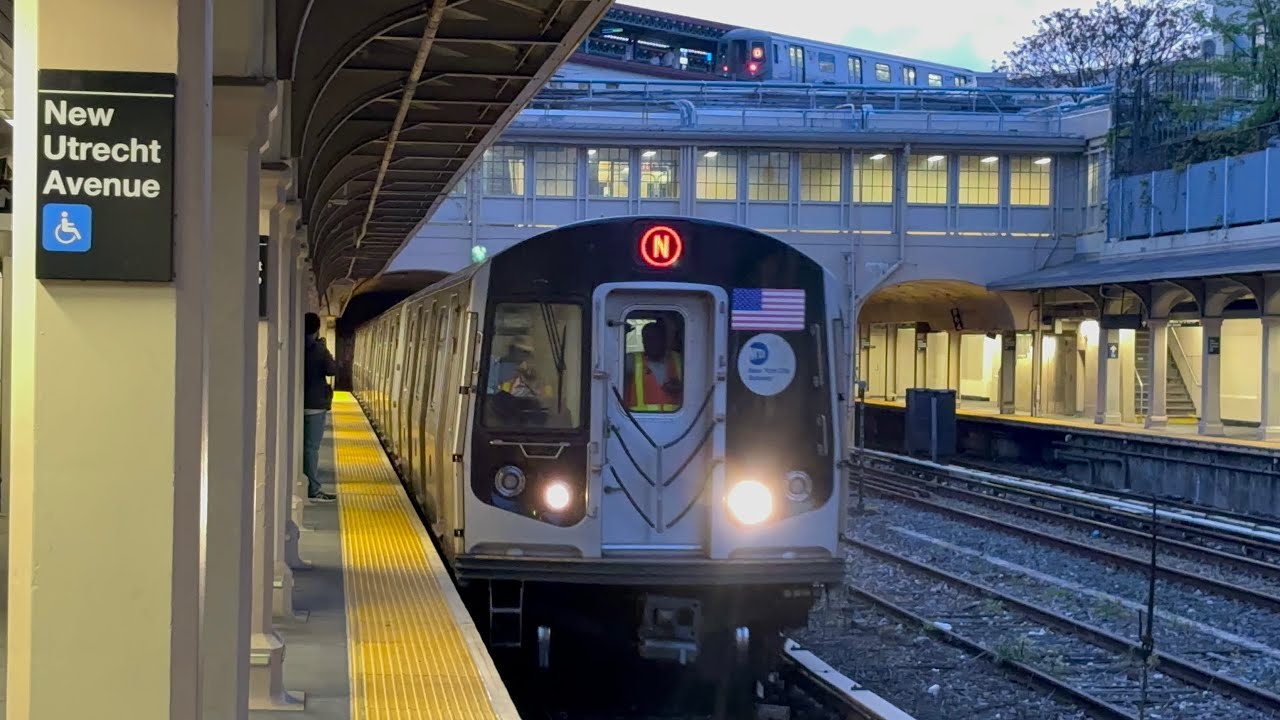 R160 Siemens running on the N line in 2024 - YouTube