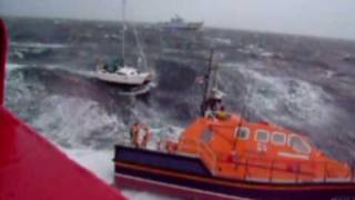 Rnli Peterhead Tamar Lifeboat Rough Sea Poor Day Rnli Film Of The Year