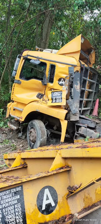 LORI BALAK CLFL TIMBER TERBABAS TURUN BUKIT CEMARON HIGHLAND