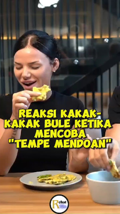 Reaksi Kakak-Kakak Bule Ketika Mencoba Tempe Mendoan  #reaksibule #shortsvideo #makanan