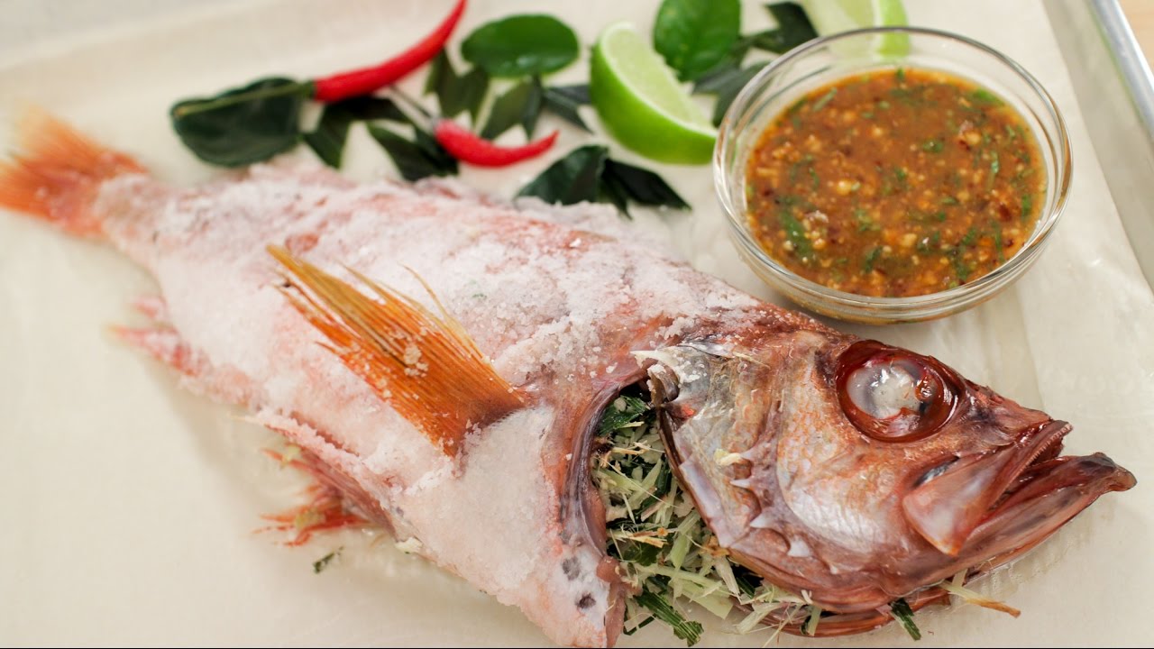 Salt Crusted Fish Recipe ปลาเผาเกลือ - Hot Thai Kitchen