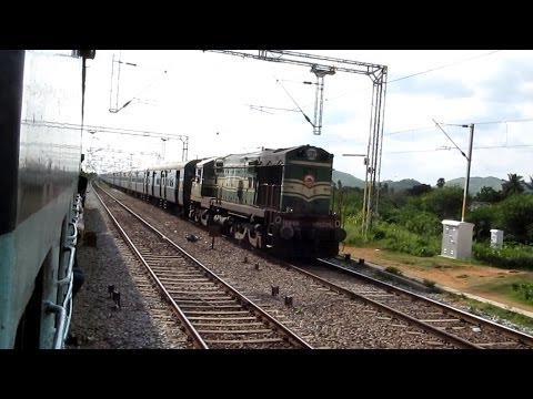 22606 villupuram - puruila weekly sf exp with GOC WDM2A 16880