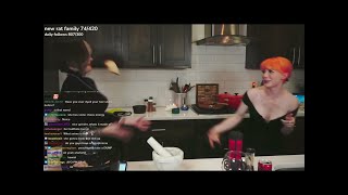 Meowri & PeachJars- Bread Fight!
