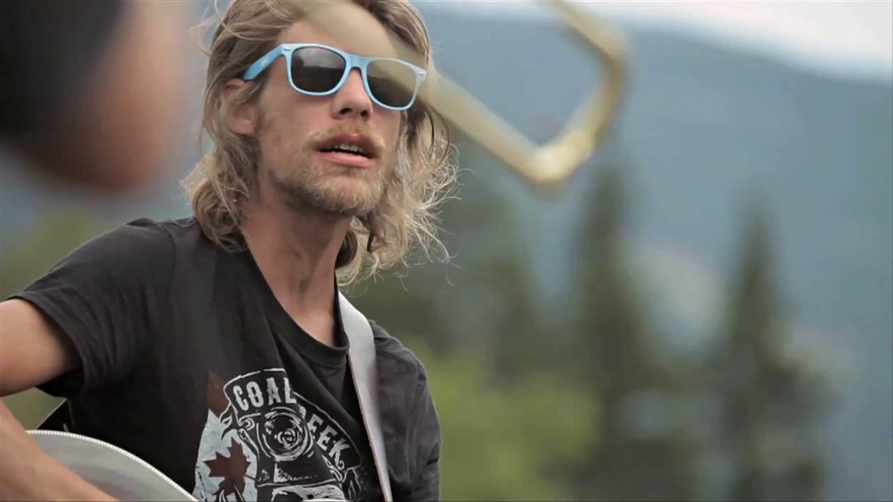 Folk Road Show - Helena