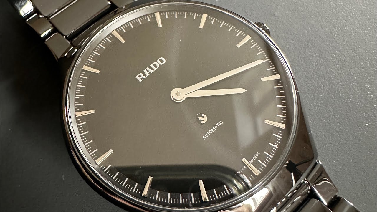 Черное на черном. Обзор Rado True Thinline automatic