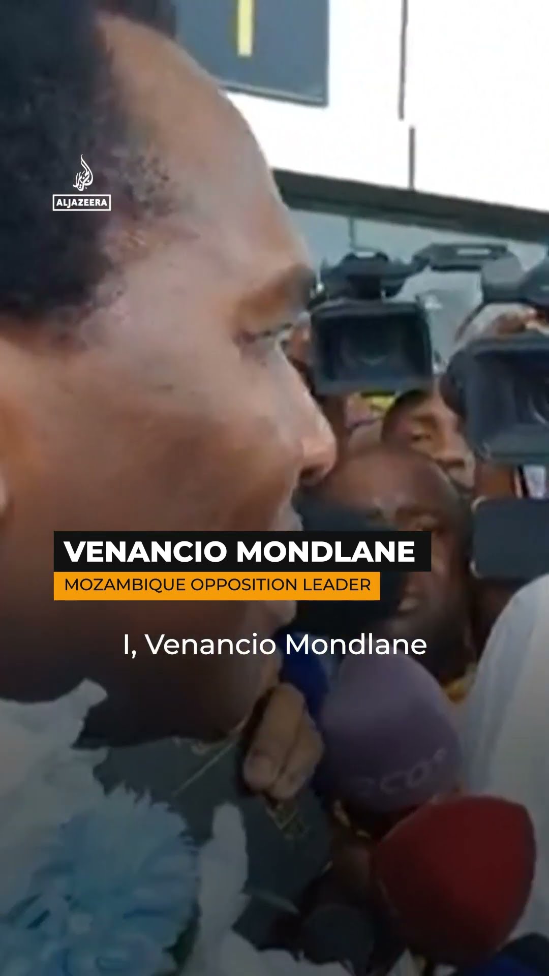 Mozambique’s opposition leader returns as supporters clash with police | AJ #shorts