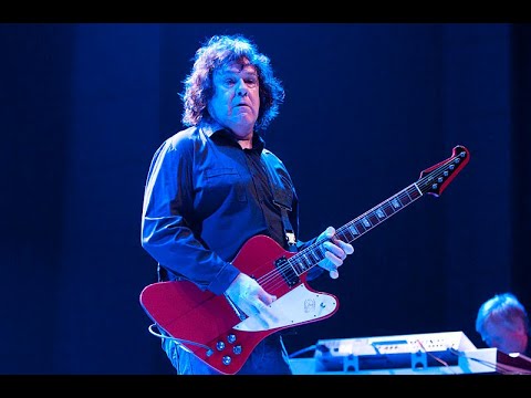 18. Famous Final Hours - Gary Moore's Grave