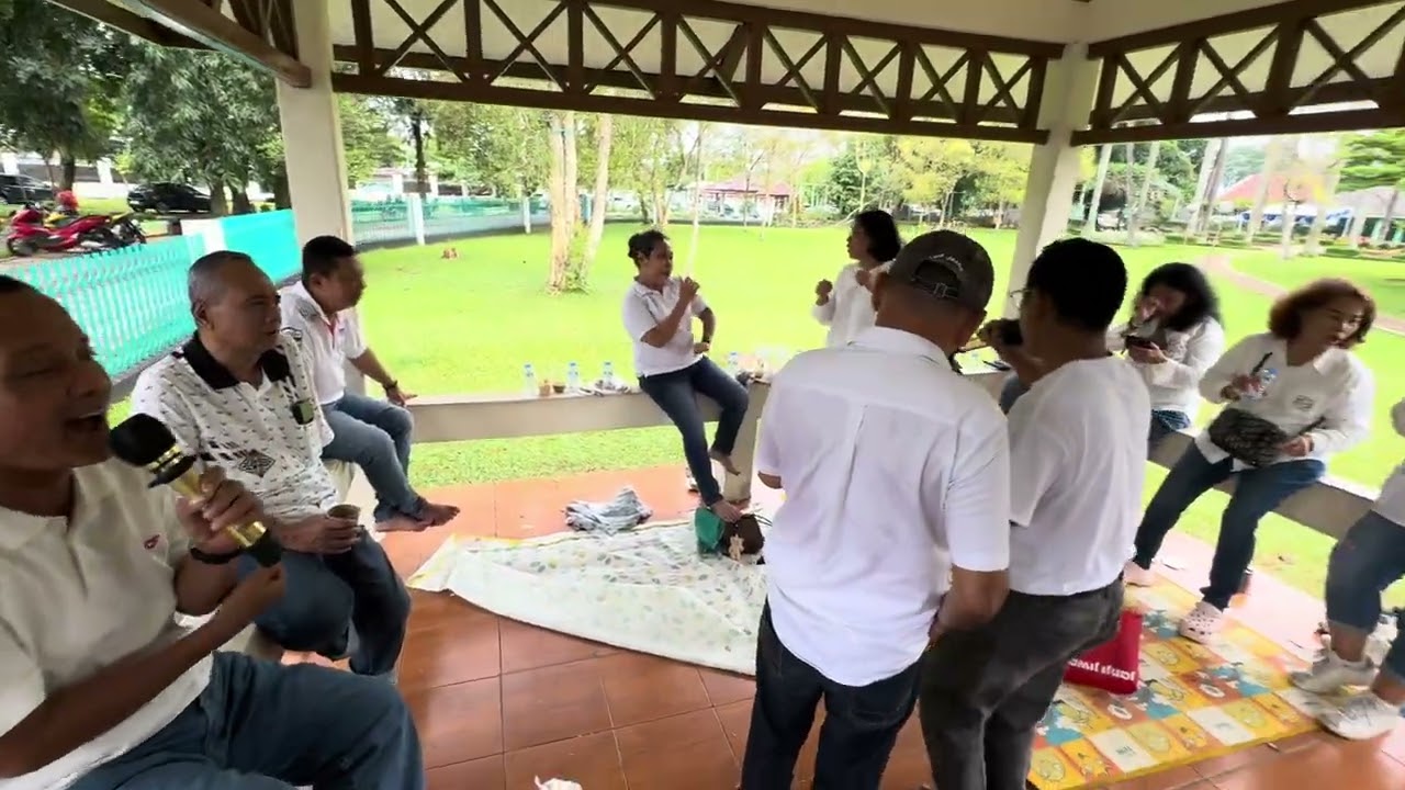 Attar Didokkon by Artis Jatiasih