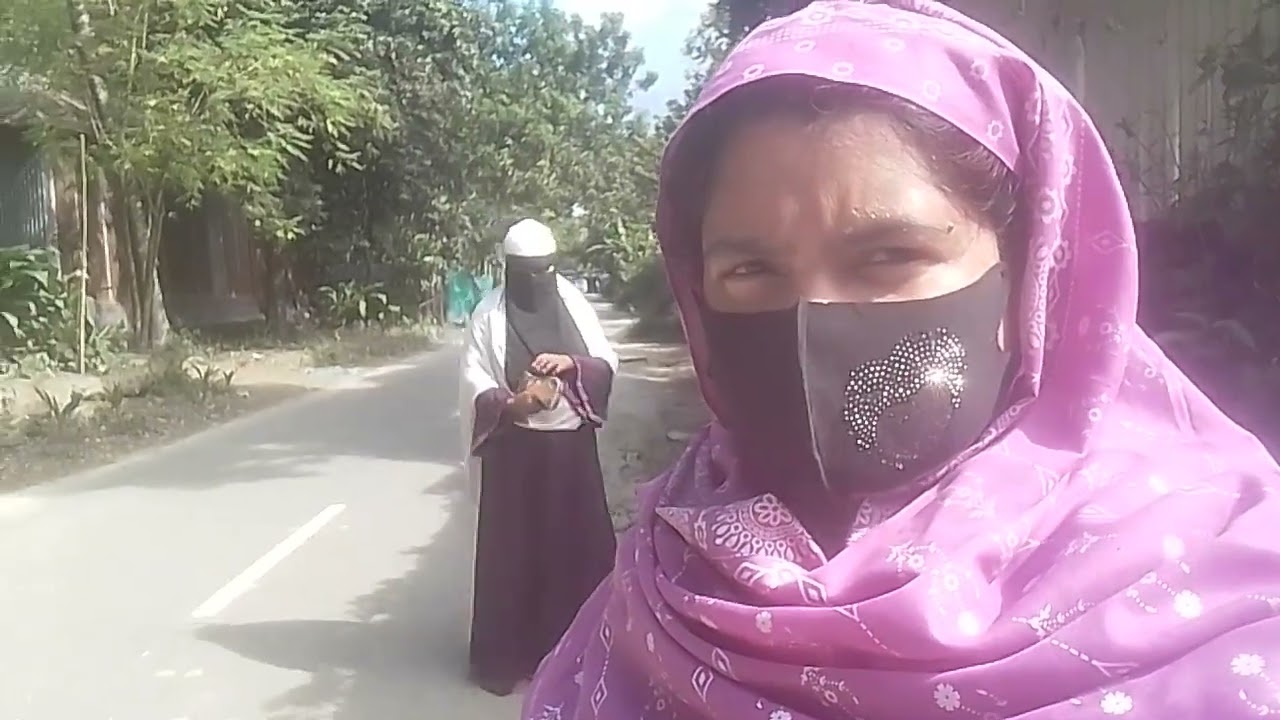 বাজারে গেলাম 