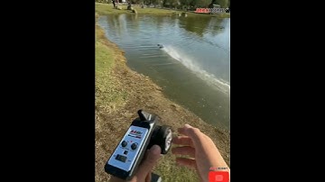 SUCHIYU 16102 Pro Brushless Truck Running On Water with Paddle Wheel