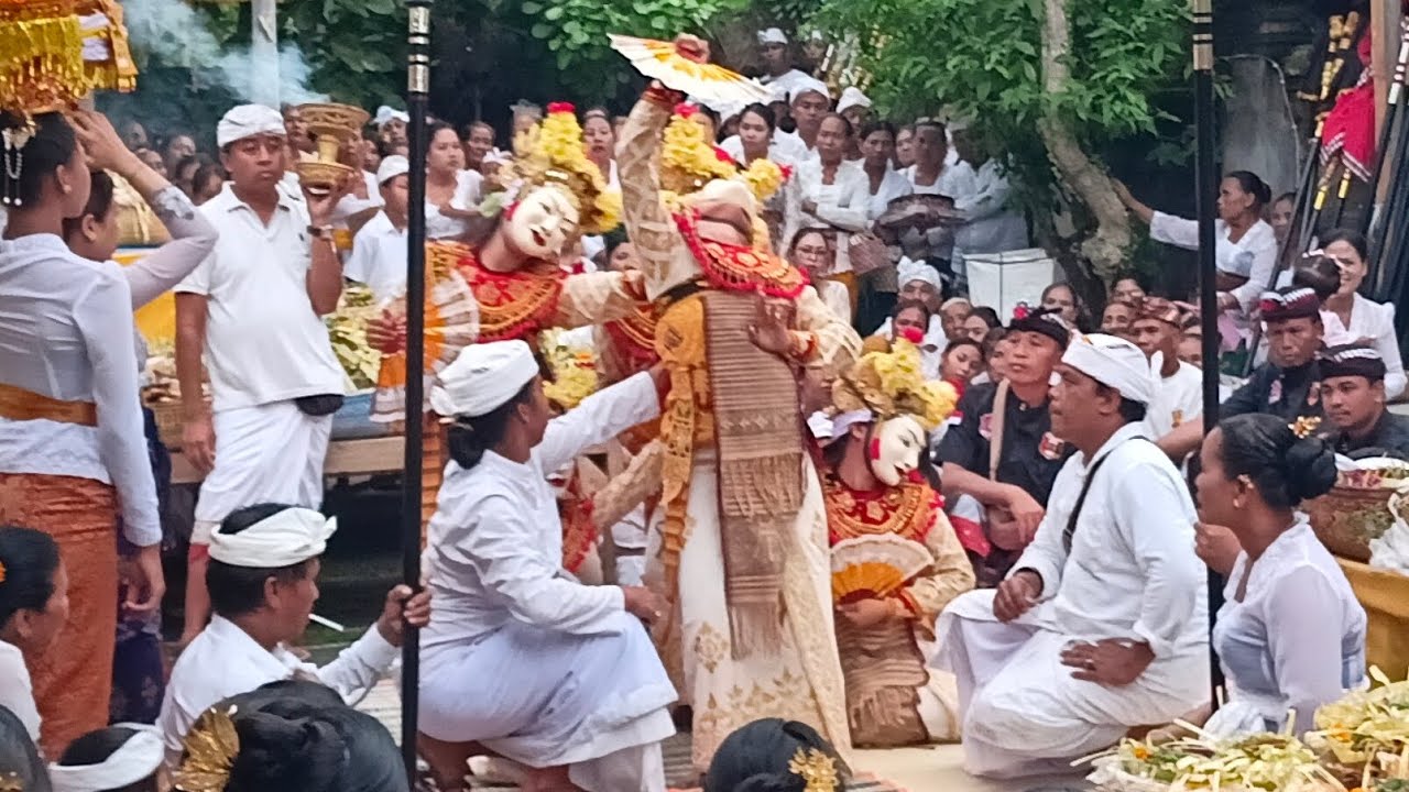 [PERDANA] SANGHYANG DEDARI MESOLAH RING PURA DALEM SARI, DESA ABUAN, KEC. SUSUT, KAB. BANGLI