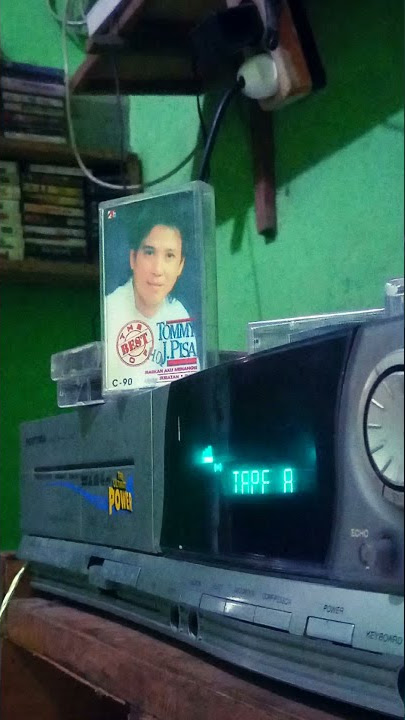 Tommy J Pisa - Senja Nan Merah (Pita Kaset)
