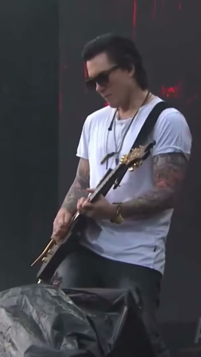 Buried Alive Solo by Avenged Sevenfold (live)