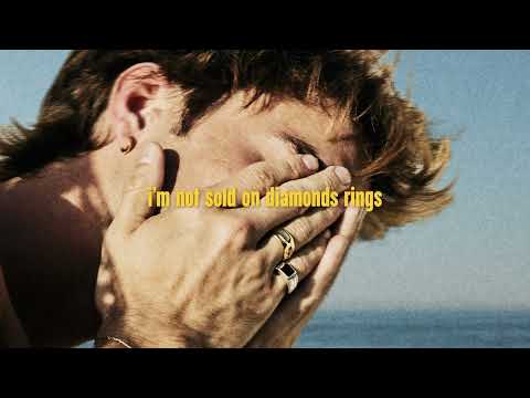 Putar Sunny Isles - Daniel Seavey