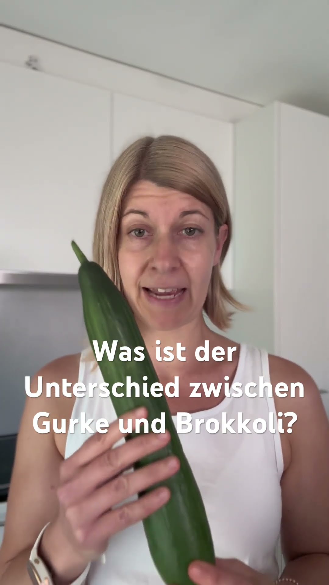 Vergleich Gurke &amp; Brokkoli was ist gesünder? - YouTube