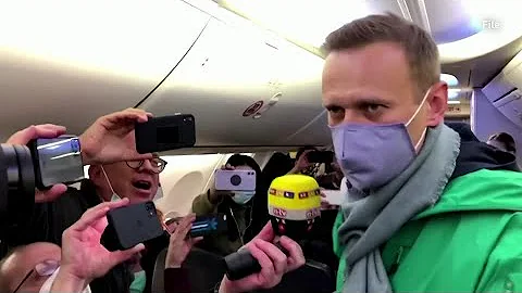 Kremlin critic Navalny to end his hunger strike